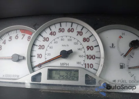 2006 Toyota Corolla S z USA, uszkodzony, nr VIN 1NXBR32E66Z713748